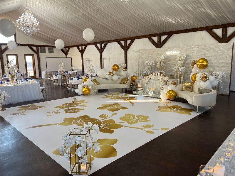 gold and white wedding decor