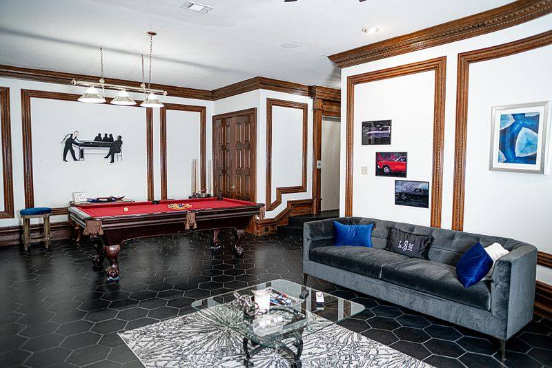 grooms men room with pool table